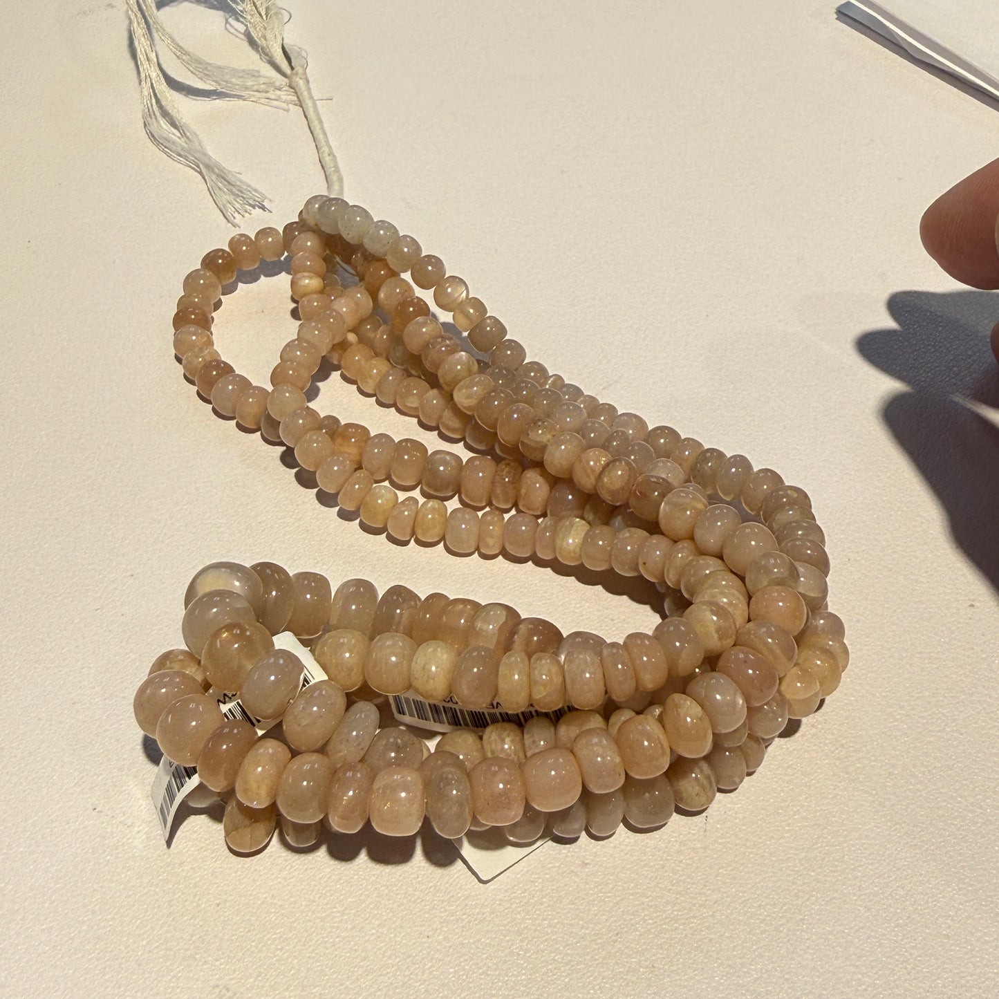 Moonstone, Light Latte Color, good chatoyancy 5-9 mm 15" strands