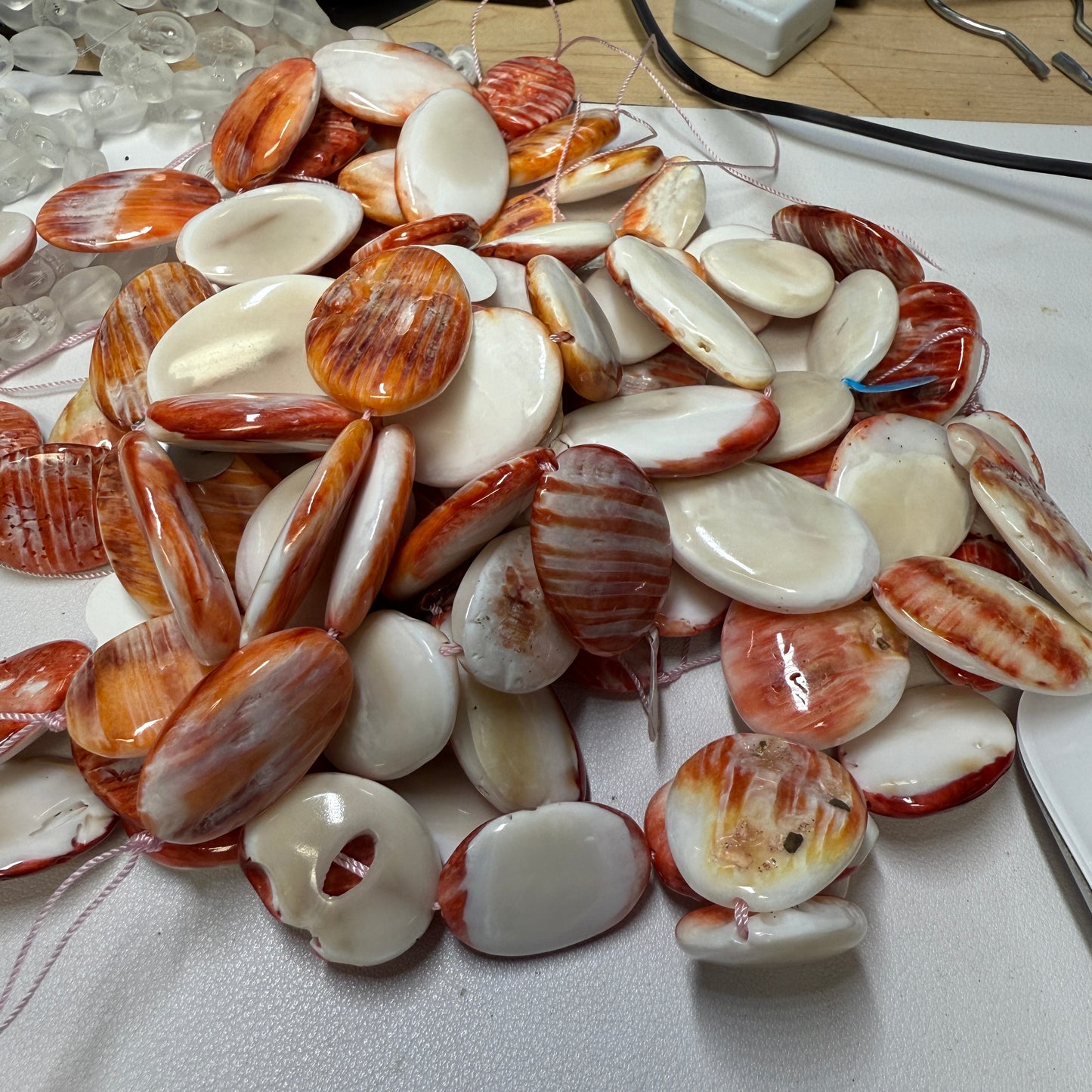 Spiny Oyster Shell 16" strands assorted sizes