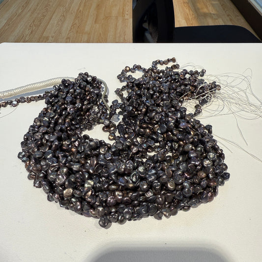 Peacock Keshi pearls 6 mm 15" strands, real pearl, enhanced color