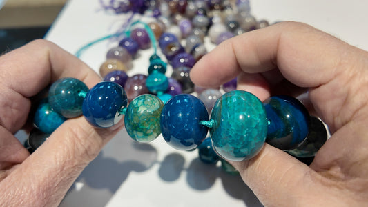 Agate Beads, dyed, graduated.  approx 15" strands